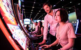 Layar roulette French live dengan dealer profesional di studio rp55k